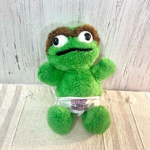 Vintage playskool Oscar the grouch stuffed toy Sesame Street 1983